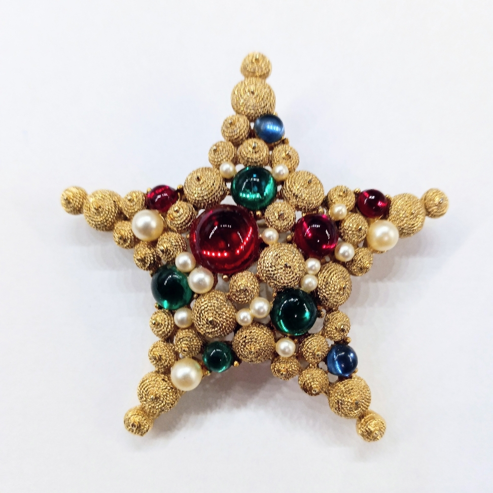 Vintage Samsan Star Brooch